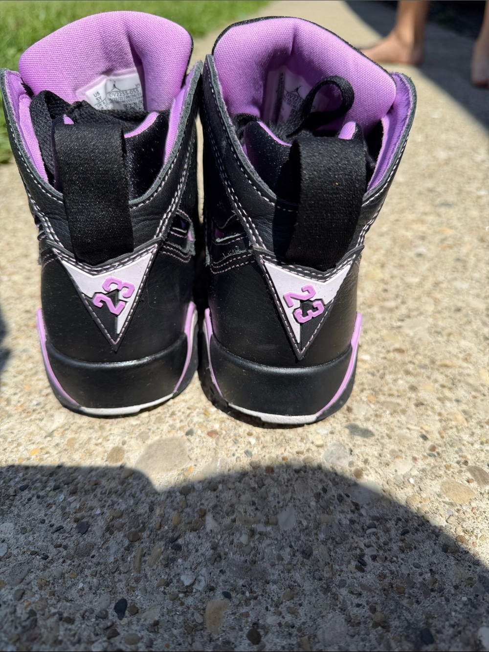 Jordan Kids' 2023
Air Jordan 7 Retro GS 'Barely Grape' - Picture 3 of 5